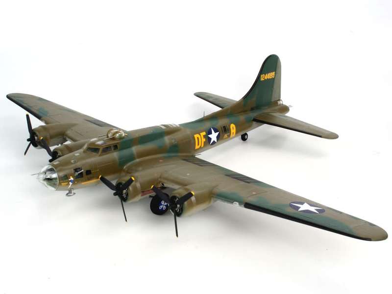 Revell  1:48 B-17F Memphis Belle