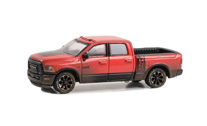 Greenlight  1:64 Down on The Farm Series 8 2017 RAM 2500 Power Wagon