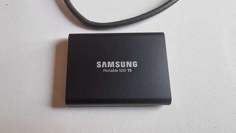 Samsung T5 Portable 1TB SSD - Black