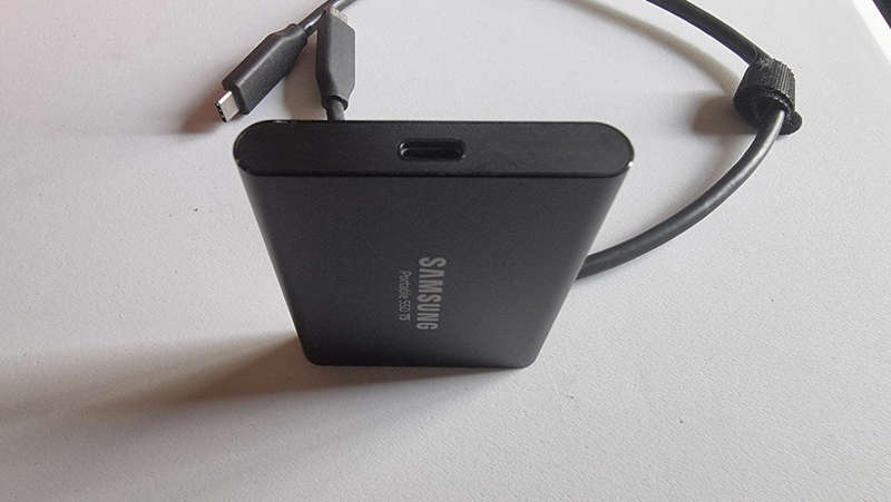 Samsung T5 Portable 1TB SSD - Black