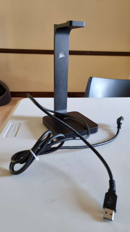 Corsair ST100 RGB Headset Stand