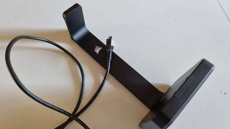 Corsair ST100 RGB Headset Stand