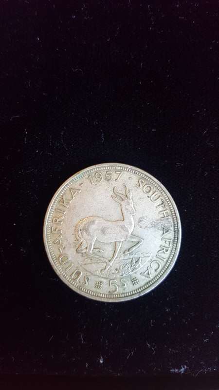 1957 crown Mintage 157077