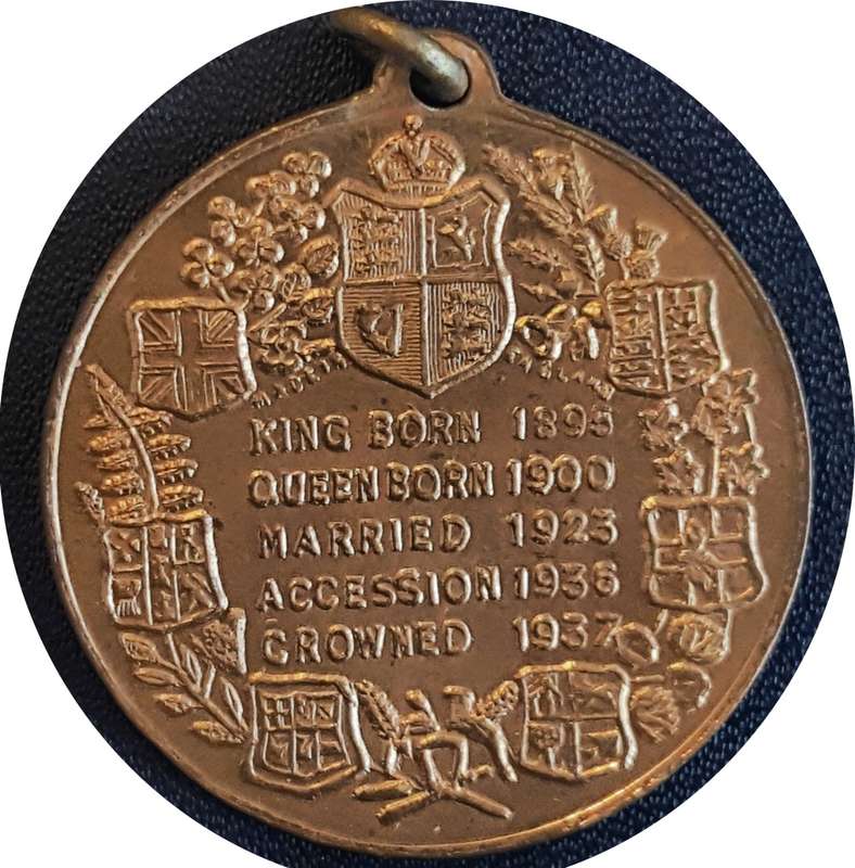 1937 Coronation King George VI commemorative medallion