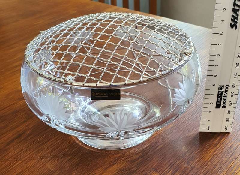THOMAS WEBB Crystal centre piece / Vase/ Bowl