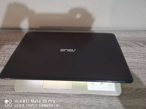*** AMAZING ASUS VIVOBOOK N3060** 1000 GB HDD** 2 GB RAM BUSINESS LAPTOP