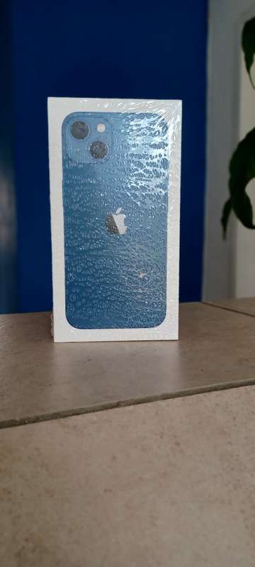 iPhone 13 256GB - Brand new sealed