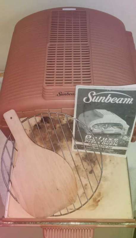 Sunbeam Deluxe CoolTouch Pizza Oven