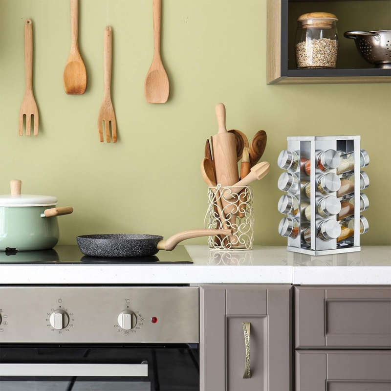 Rotating Spice Rack with 16 Spice Jars