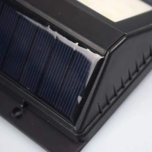 Solar Sensor LED Outdoor Wall Garden light (8 LEDS) Second hand