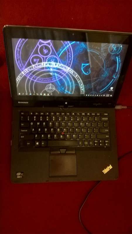 Lenovo Twist S230u - 12.5" - Core i7 3537U - 8 GB RAM - 500 GB HDD - Touch Screen