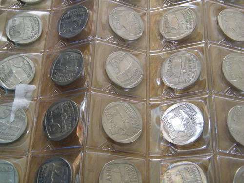 1994 R5 THE INAUGURATION OF NELSON MANDELA .HIGHLY COLLECTABLE COIN.