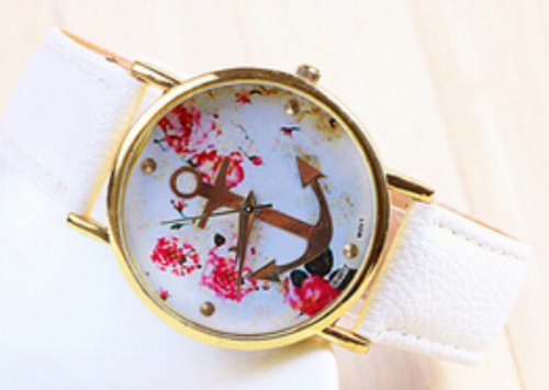 Awesome Ladies Watch (Plus Free Bracelet)