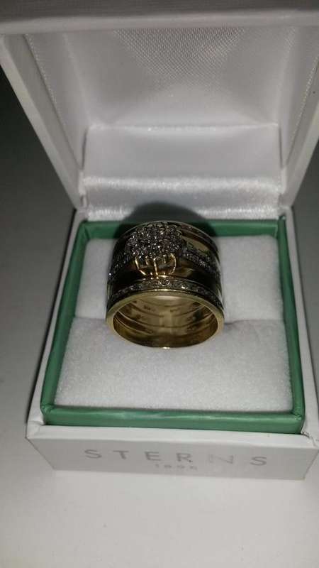 9ct Gold Wedding Ring with Diamond Flower Cluster 5Pc Wedding set