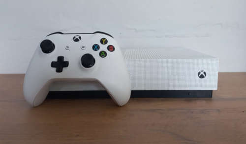 XBOX ONE S 1TB Console