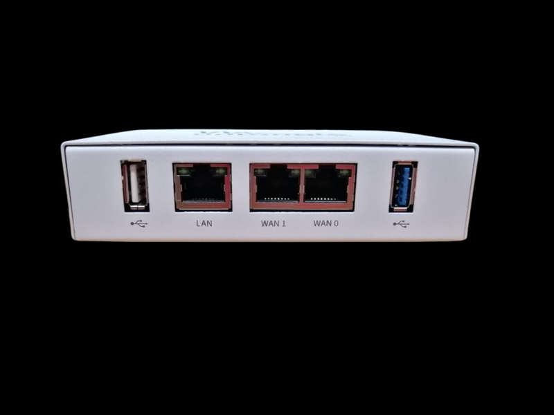 Untangle E3 SD-WAN Router