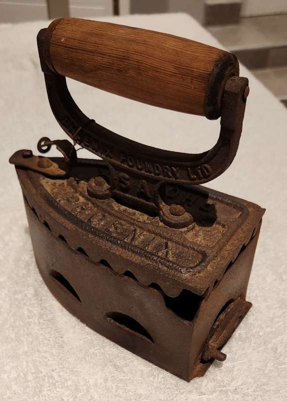 Antique Coal Iron - Phoenix Foundry Ltd Johannesburg - See pictures for condition