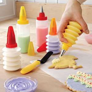 COOKIE AND CUPCAKE DECORATING SET - 10 PC