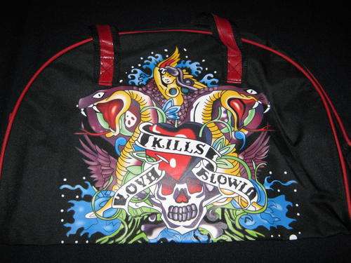 ---LOVE KILLS SLOWLY ---            PASSION POWER!!!!