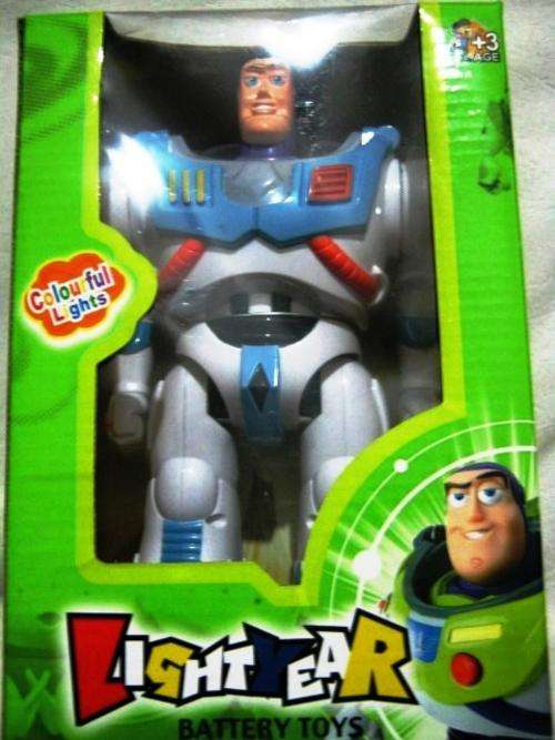 BUZZ LIGHT YEAR ROBOT
