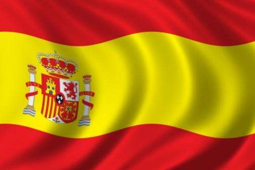 SPAIN FLAG BLANKET    1.65M X 1.30M    KEEP WARM AT THE GAME AND STILL FLY THE FLAG