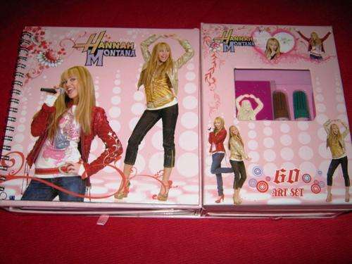 HANNAH MONTANA ART SET        ALL NEW  60 PIECE