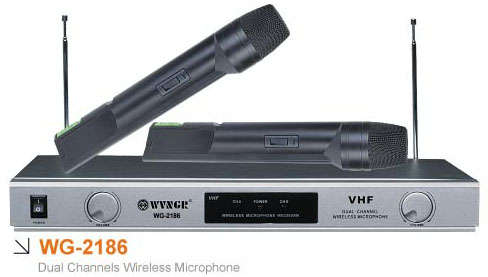 DUAL CHANNEL / WIRELESS MICROPHONE / PROFESSIONAL FOR STAGE/ KARAOKE / ENTERTAINMENT