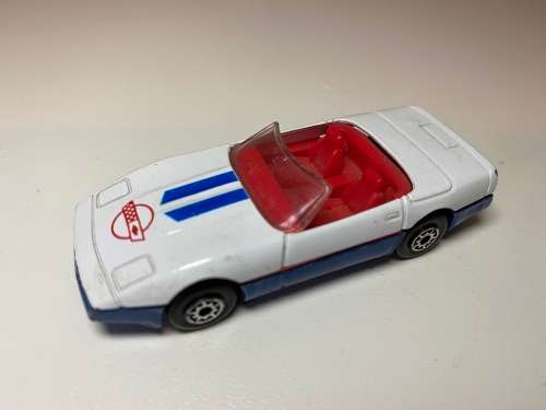 Chevrolet Corvette Convertible (1988 MC Toy)