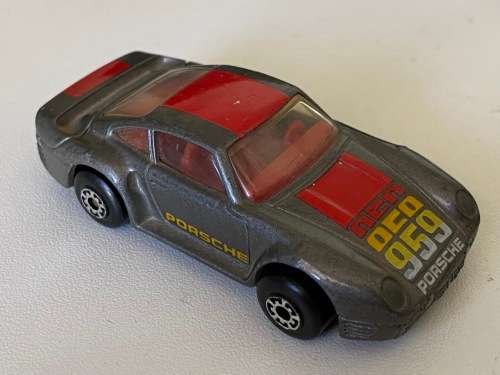 Porsche 959 - 1986 (Matchbox)