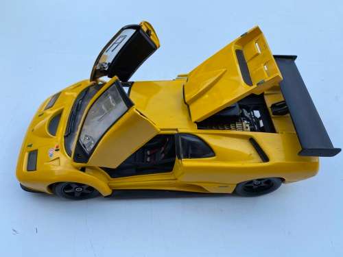 Lamborghini Diablo GTR (Hot Wheels 1:18)