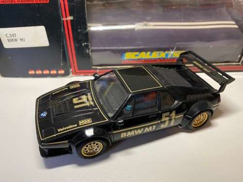 BMW M1 (Scalextric 1:32 - used with box)