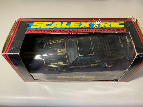BMW M1 (Scalextric 1:32 - used with box)