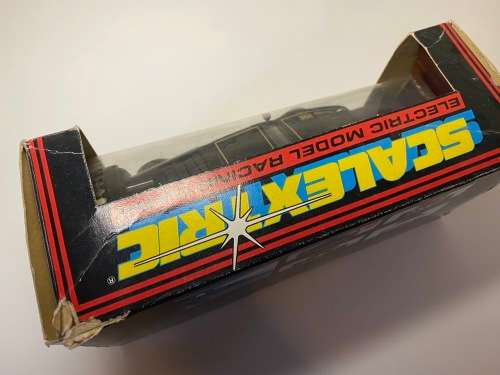 BMW M1 (Scalextric 1:32 - used with box)