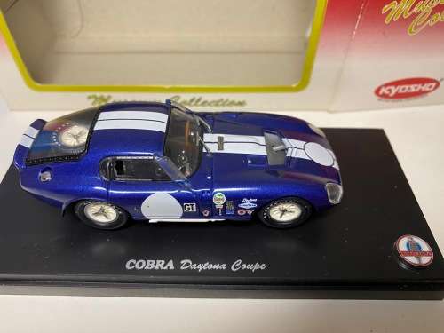 Cobras Daytona Coupe - Kyosho `Museum Collection` 1:43 in box