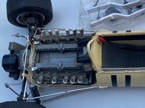 Honda RA300 F1 - John Surtees 1967 (Tamiya 1:12)