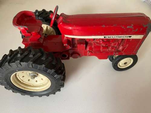 Vintage Diecast Tractor [plus Trailer] (Ertl no.415 - made in USA 1:16)