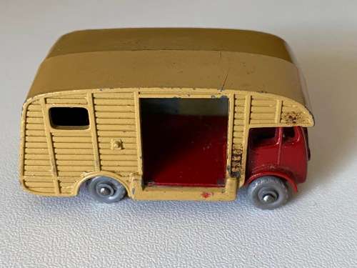Vintage Marshall Horse Box Mk7 no.35 (Rare 1957-1964 Lesney Matchbox - Made in England)