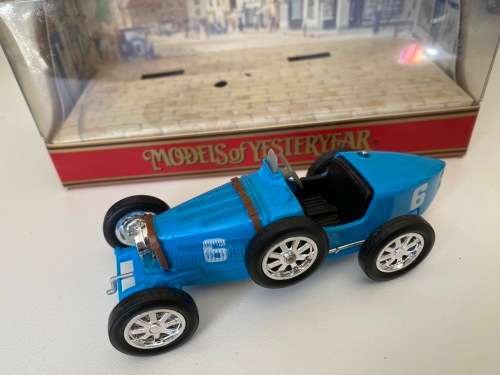 Bugatti Type 35 1924 (Matchbox Models of Yesteryear 1986 +/-1:43 with box)