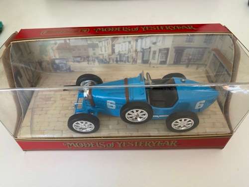 Bugatti Type 35 1924 (Matchbox Models of Yesteryear 1986 +/-1:43 with box)