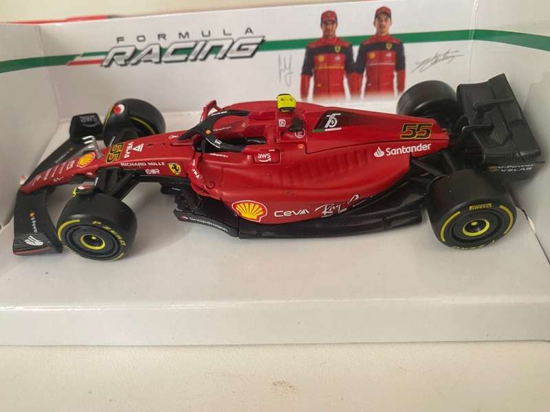 Carlos Sainz - Ferrari F1-75 2022 (Bburago 1:43 new)