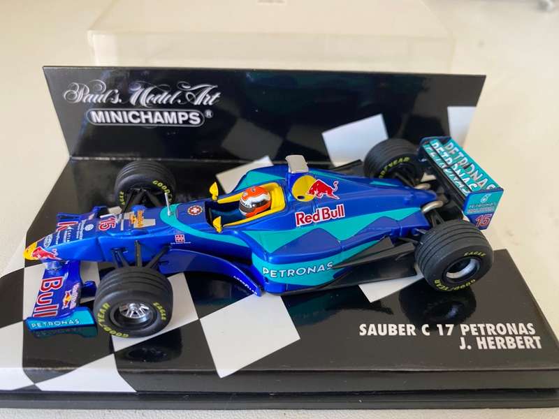 Johnny Herbert - Sauber `Red Bull` F1 1998 (Minichamps 1:43)