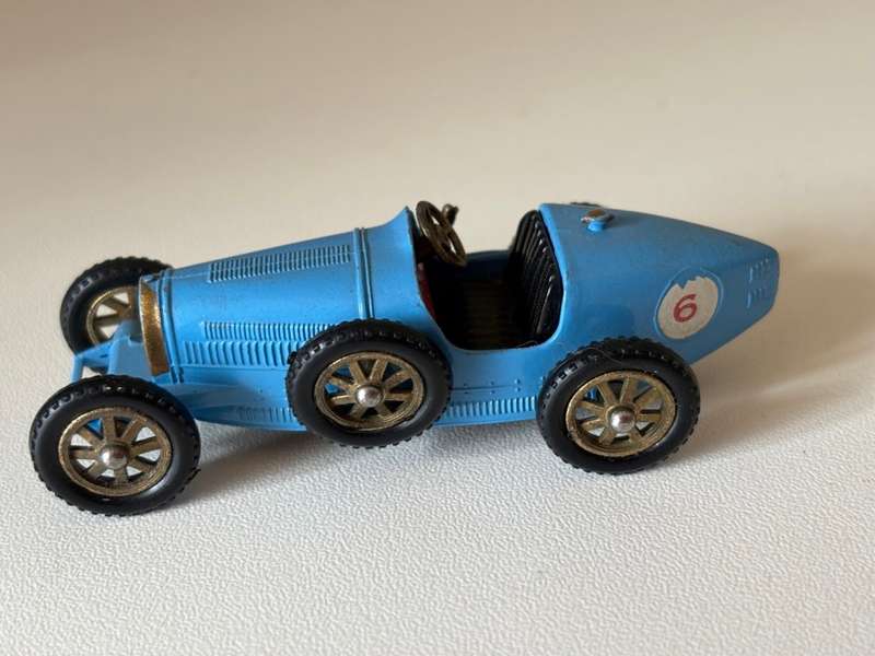 Vintage Bugatti Type 35 1926 no.6 (Lesney Models of Yesteryear +/-1:60 - Made in England)