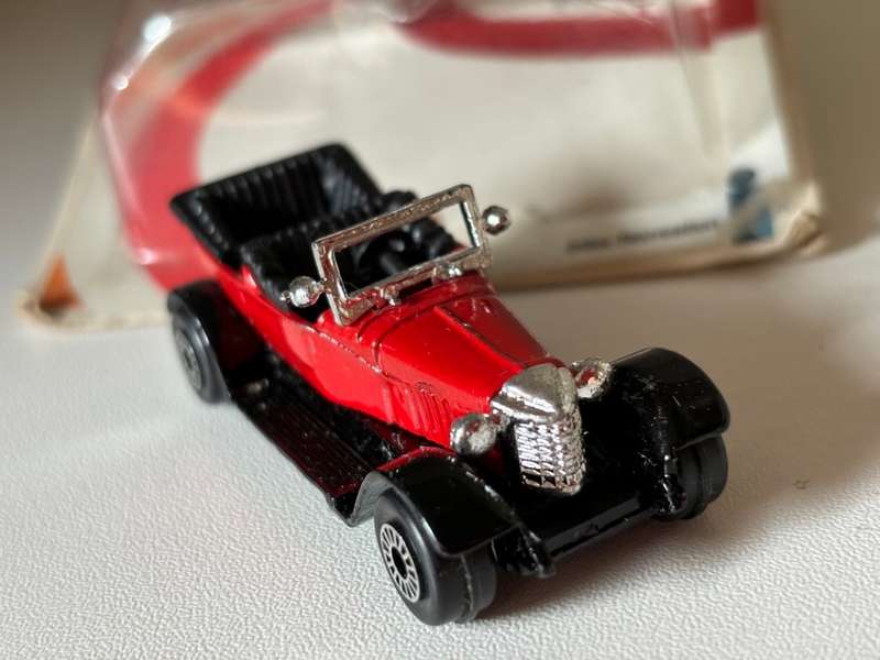 Classic Renault (Dyna-Wheels +/-1:64)