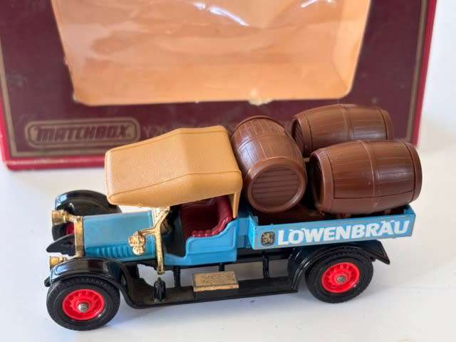 Crossley Beer Lorry (Matchbox Models of Yesteryear 1973 +/-1:47 - Made in England - with box)