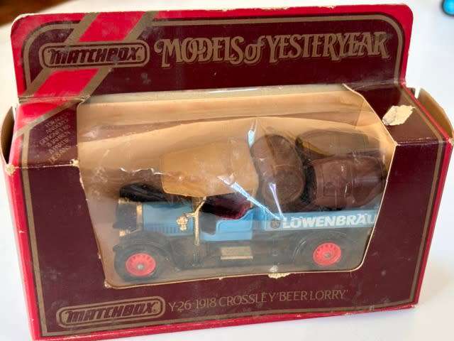 Crossley Beer Lorry (Matchbox Models of Yesteryear 1973 +/-1:47 - Made in England - with box)