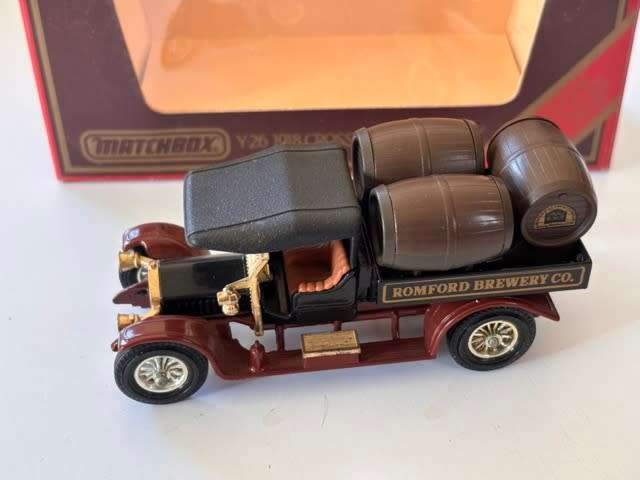 Crossley Beer Lorry (Matchbox Models of Yesteryear 1984 +/-1:47 - Made in England - with box)
