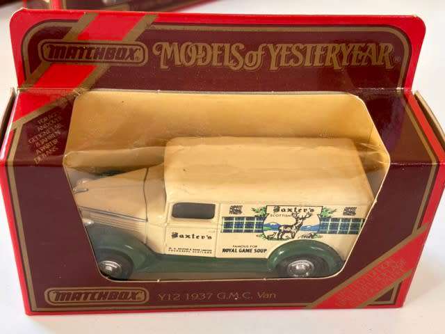 GMC Van `Baxters Soup 1937` (Matchbox Models of Yesteryear 1988 +/-1:43 - with box)