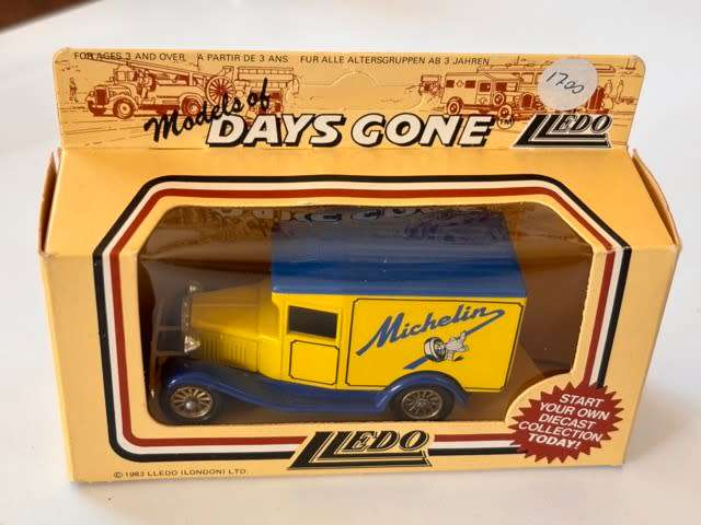 Ford Model A Van `Michelin` 1934 (Lledo `Days Gone By` 1980s +/-1:60 - with box)