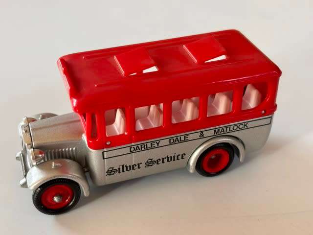 Dennis Coach `Darley Dale & Matlock` 1935 (Lledo `Days Gone By` 1980s +/-1:60)