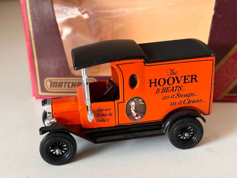 Ford Model T 1912 Van Hoover Vacuum (Matchbox Models of Yesteryear 1978 Y12 +/-1:43 - with box)